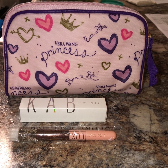 Vera Wang Cosmetic Bag New - Picture 5 of 8